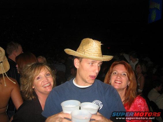 img_0400.jpg So random old women wanted to have a picture with me. Why couldnt the possibly hot chick to the left pine for me? The right side of her back is extremely promising...and the hat is a plus.