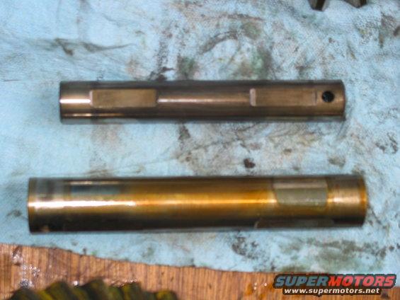 1191958_img.jpg The D70 cross shaft is huge compared to a D60 cross shaft.