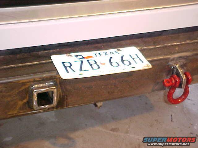 mvc008s.jpg reciever hitch is inset, pins from behind