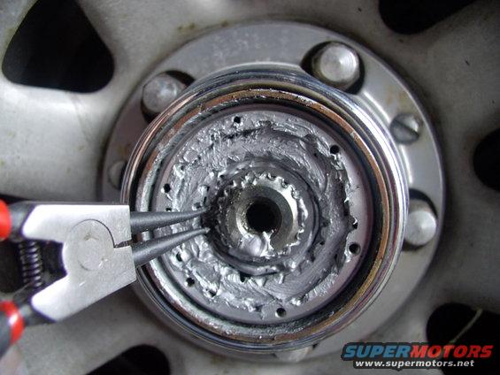 img_0102.jpg If you haven't pushed the inner spline back too far, the circlip from MileMarker, will go on easy as pie.