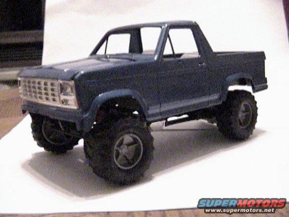 mybroncomodelblue5.jpg Another option for tires, no mods needed.