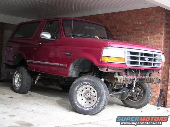 dscn0866.jpg Just waiting on money for 38/13R16 Super Swampers and some wheels now