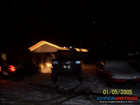 one more of the truck with out the lights on, just farther away