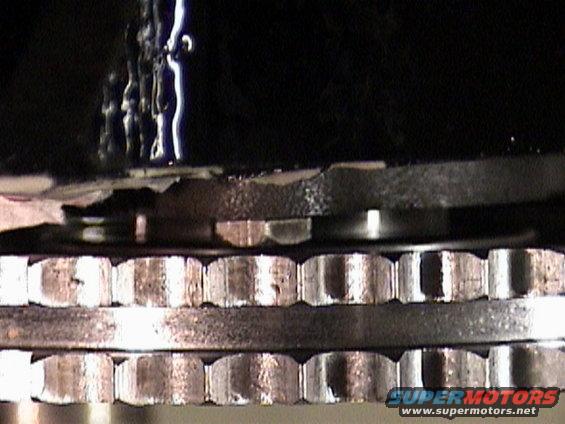 dsc00010.jpg thrust plate bolt head interfering with timing gear.