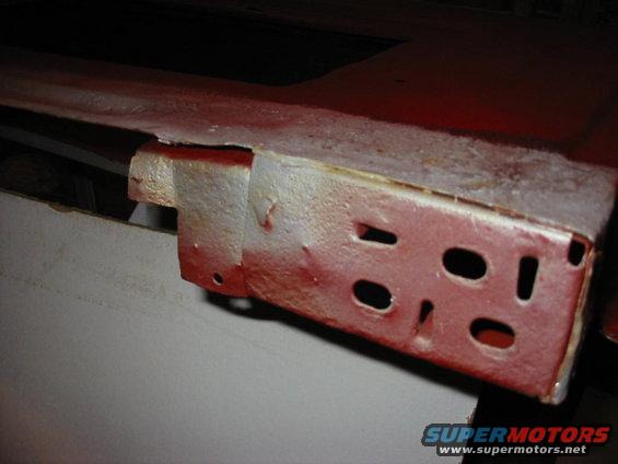 If you ever decide to do this, don't cut off the bottom - inside bracket, it makes everything a lot easier to line up. Notice the rust. The guy that was supposed to do the welding for me decided the freshly sand-blasted gate could use a day in the rain... needless to say, he did not get my business and never will again.