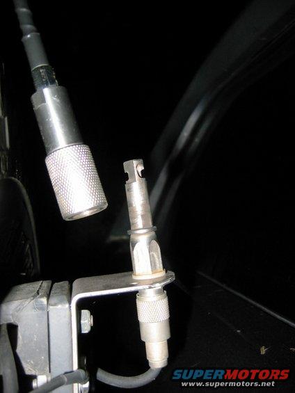 img_2203.jpg CB antenna off