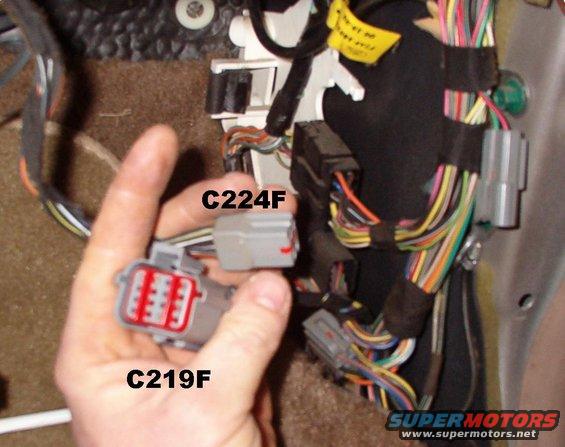 n01.jpg 1994 Dash harness (14401 & 12614) connectors