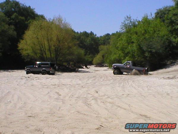 3entrancemed.jpg stuck at the entrance w/ 3wd