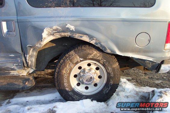 truck-damage-001.jpg 