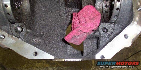 14bolt-025.jpg Cleaned up the cut a bit and rounded some of the "ears" to the left and right