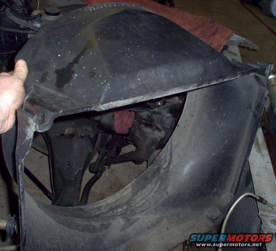 fanshroud94p73.jpg Fan Shroud from 1994 P73. No breaks. Fan, radiator, & core support also available.