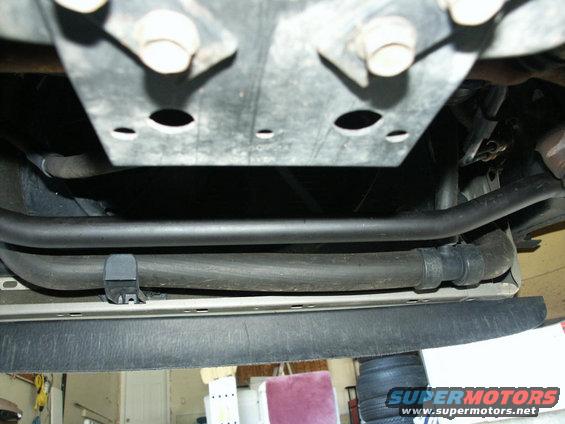 pict0020.jpg Quickor Front Sway bar installed - By Radiator Hose