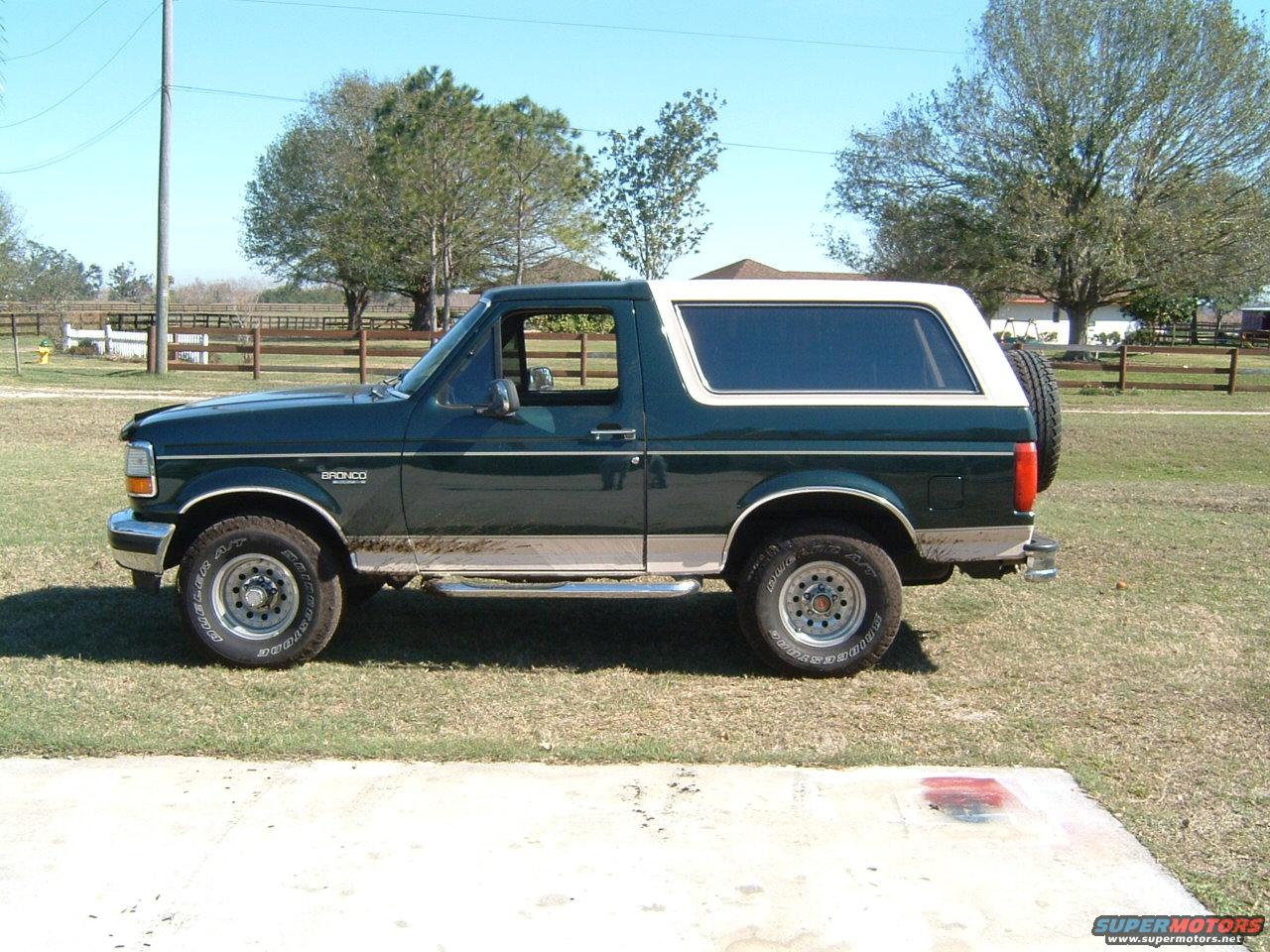 1993 Ford Bronco photo