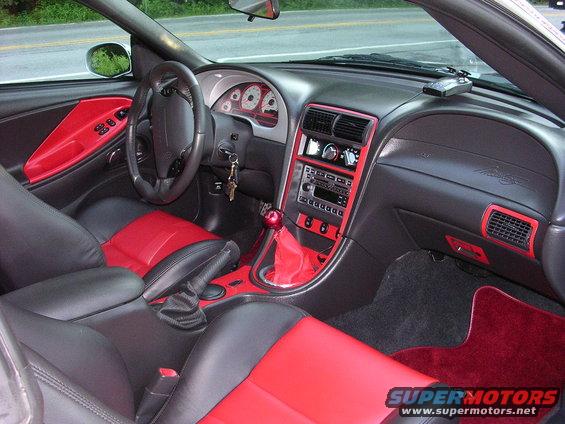 interior.jpg 