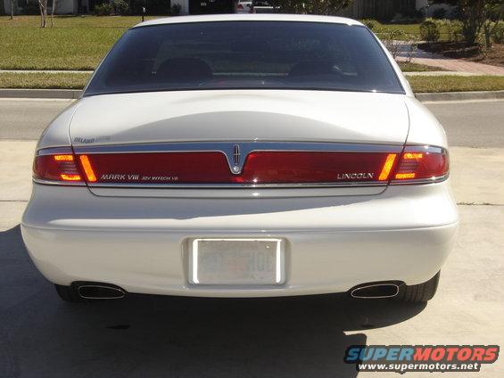1997 Lincoln Mark VIII rear view with taillights and Lincoln emblem
