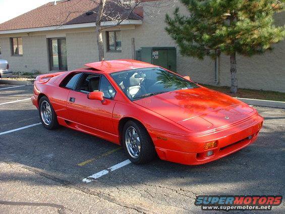 dscf1013.jpg Jay's 1990 Lotus Esprit SE. Front quarter view of passenger side