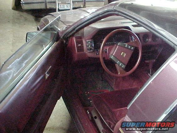 Fully loaded and nice interior, all options, Ttops, cruise, pw, pl, pm, pwr seats, digital dashy, stereo, temperature control, rw defrost, rear wiper, hideaway headlights, very plush and comfortable interior.