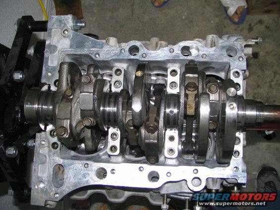 img_2264.jpg Rods installed and torqued.