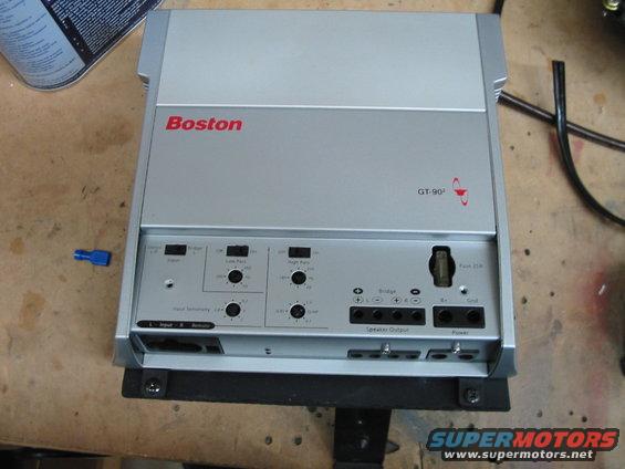 Boston GT-90 amplifier with input and output terminals visible