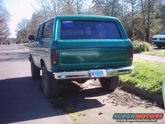 1978 Ford Bronco rear view, green paint, Oregon license plate WFV 695