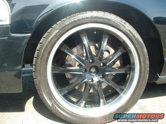 vandall-wheel-closeup.jpg A close-up of the wheel. 