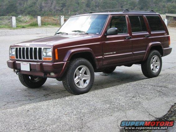 xjthreequarter4.jpg Two days after purchase, up in Azusa Canyon.