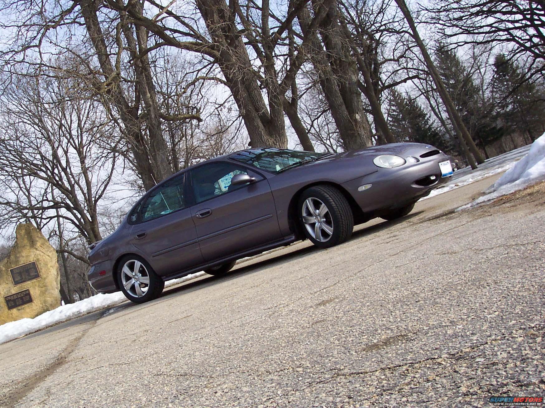 1996 Ford Taurus photo