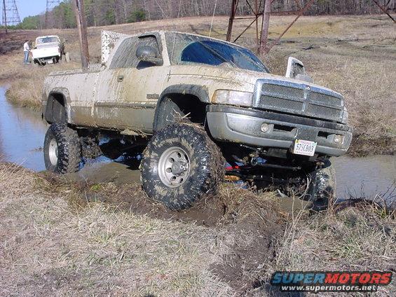 trucks-008.jpg 