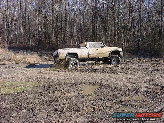 trucks-009.jpg 
