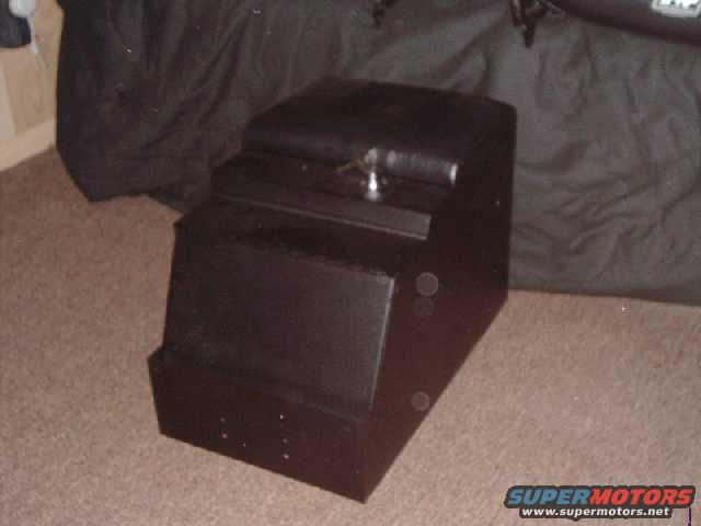 prpseats5.jpg This is the Tuffy Security center console for a Bronco. Install pics to follow.