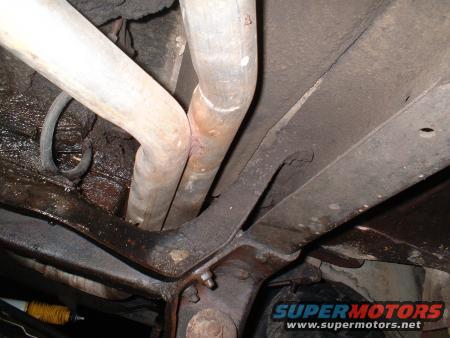 exhaust1.jpg 