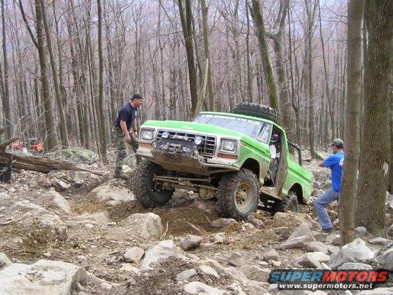 wheelin-019.jpg starting up Rattlerock