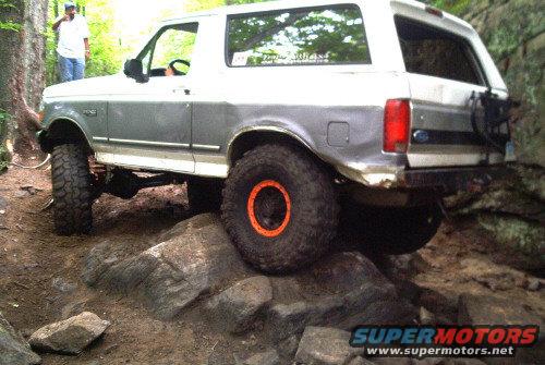 bronco-05.jpg
