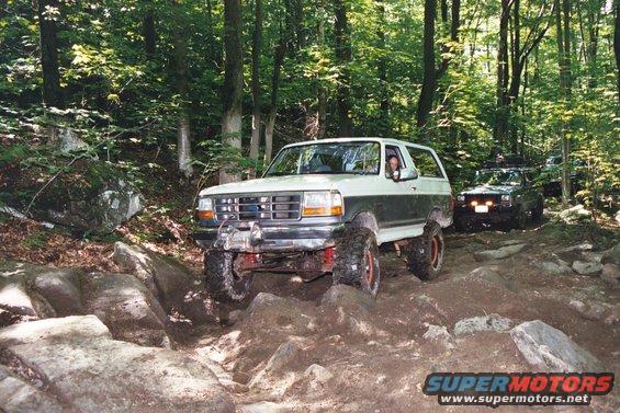 bronco-03.jpg