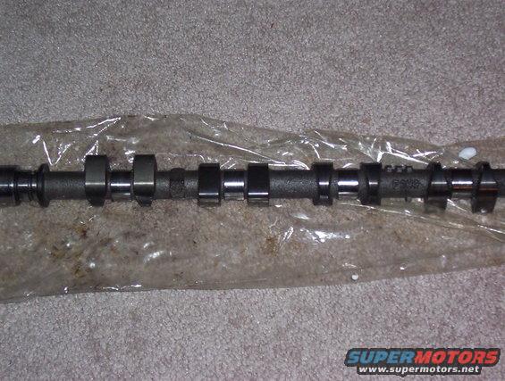 Camshaft with visible part number casting