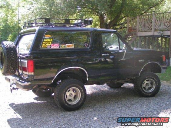 bronco-pics-005.jpg ANother of Ny before new Tires 