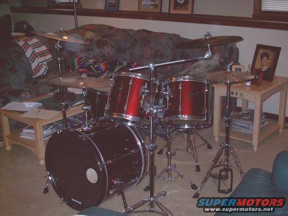 drums1.jpg 