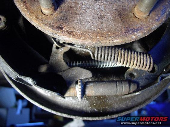 img_0370.jpg Did I disassemble, clean and lather the adjuster in anti-seize ? You bet !!!!!!!!