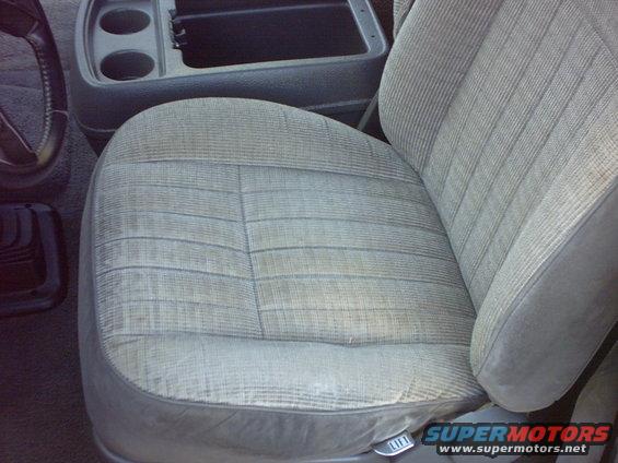Gray patterned seat and center console with cupholders
