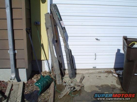 picture-058.jpg stuff removed during bumper removal