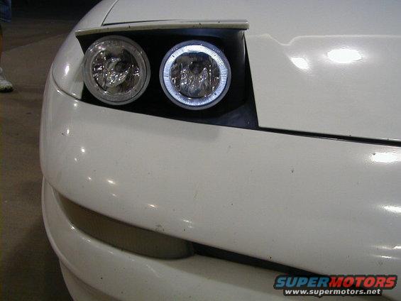 capoc03.jpg 
Headlights, close up