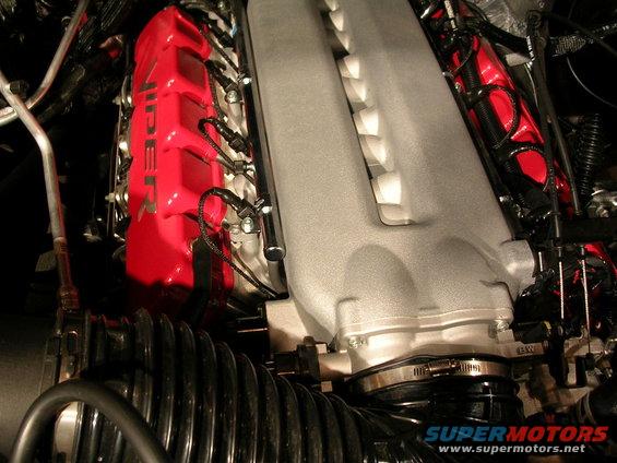 Red valve cover with 'VIPER' lettering and silver intake manifold