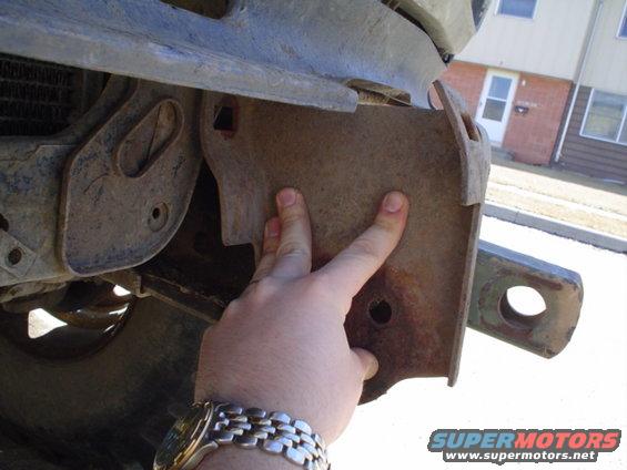 picture-071.jpg how about this peice... my rear bumper mount turned 90*