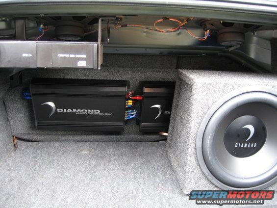 That is a Diamond audio sub, and dual diamond audio amps, looks, sounds great!