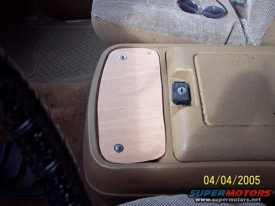 000_0002.jpg 1/2 PLYWOOD CUT OUT , BEVELED AND THRU BOLTED