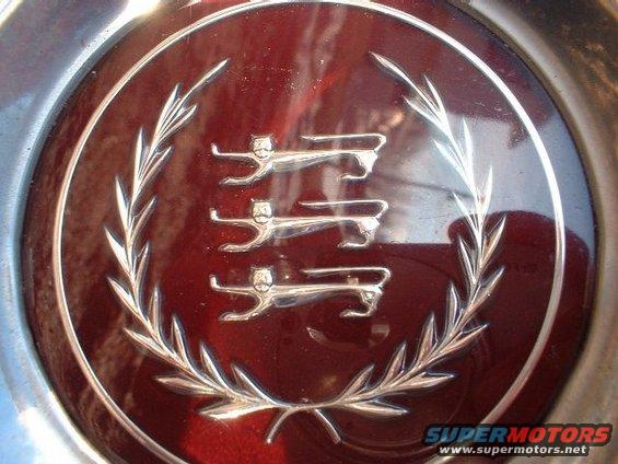 Even the hubcaps are in pristine shape...this is the emblem in the center.
