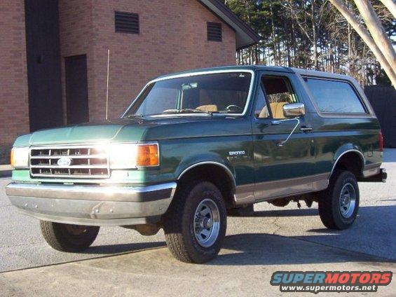 Green 1989 Ford Bronco 3q-front view