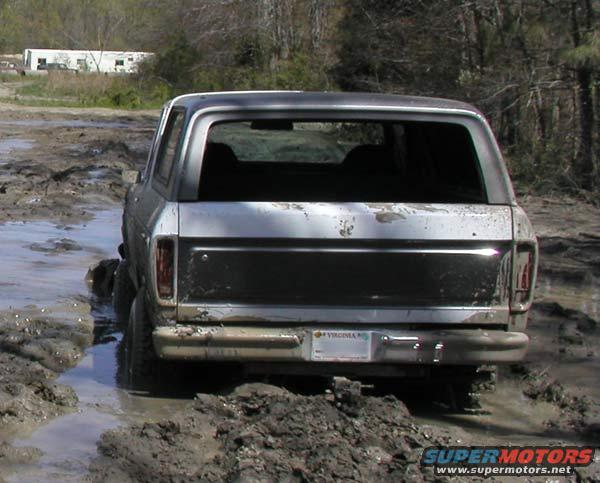 12.jpg He had help but they werent making a lot of progress.