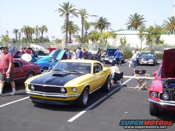 Yellow and black 1969 Mustang front view