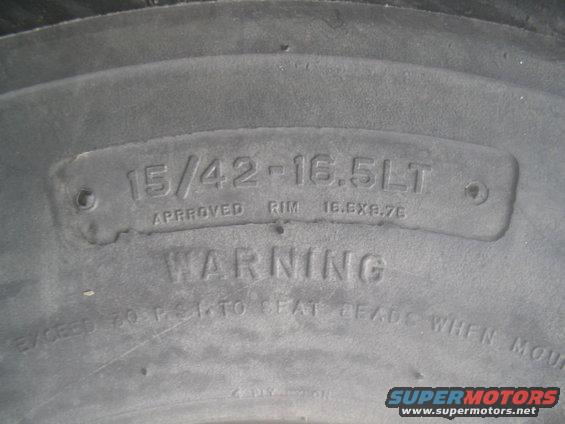 Tire sidewall shows size 15/42-16.5LT and rim size 16.5x8.75, with a warning about exceeding 70 PSI